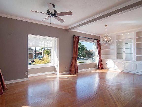 Living room/dinning room