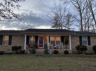 513 Ed Taft Dr, Smithville, TN 37166
