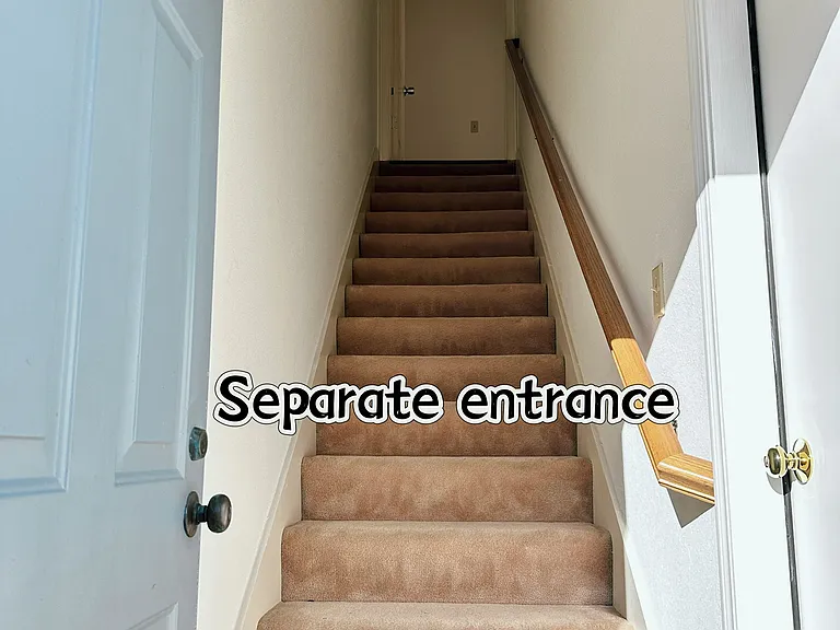 16 Jacqueline Ct — Photo 5
