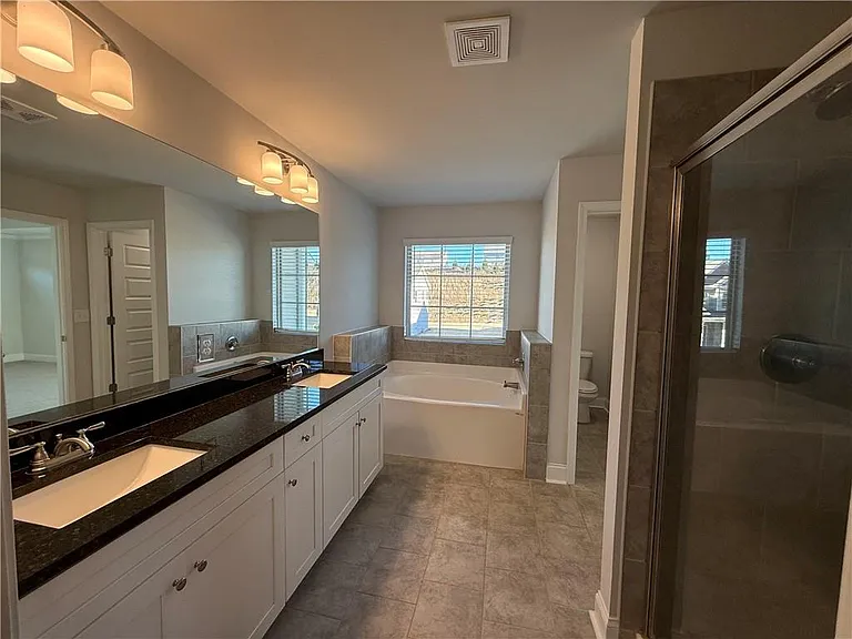 345 Hellen Valley Dr — Photo 17