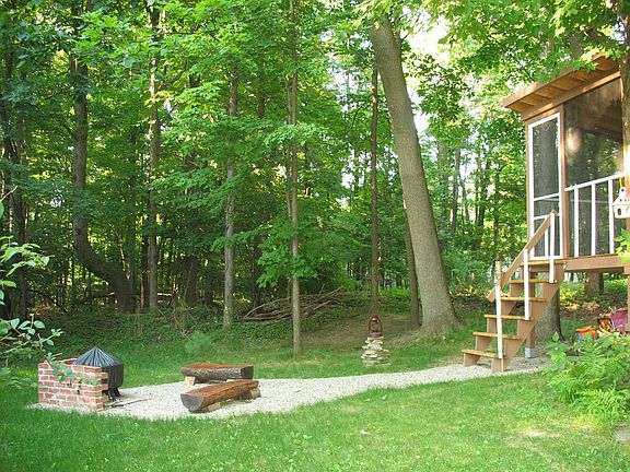 2nd image of 201 Hazelwood Dr