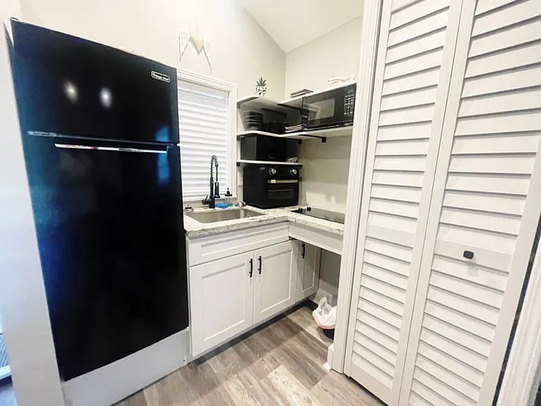 6126 E Newton St #B — Photo 3