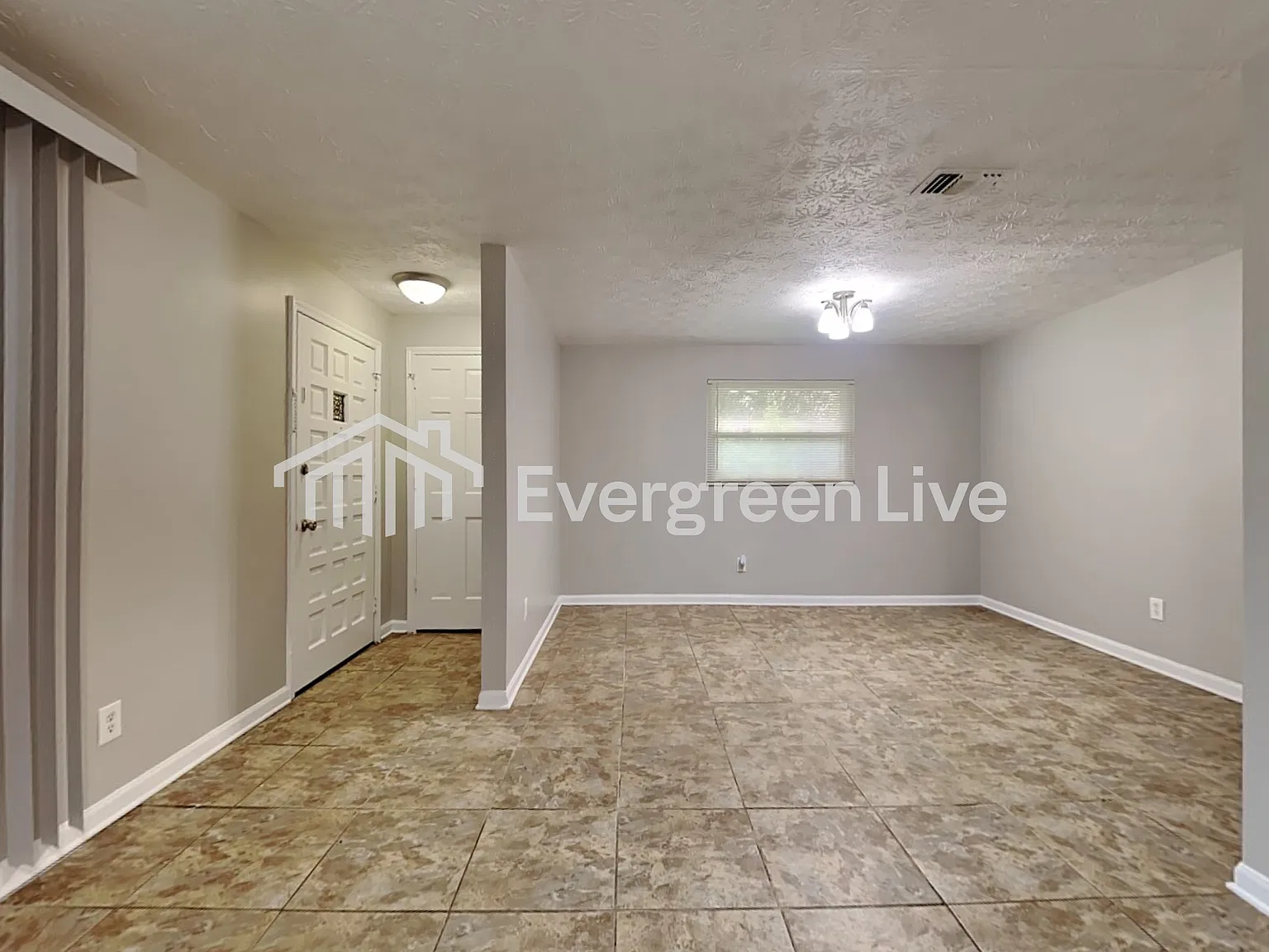 3 bed, 2.0 bath, 1368 sqft, $1,445 — Photo 2