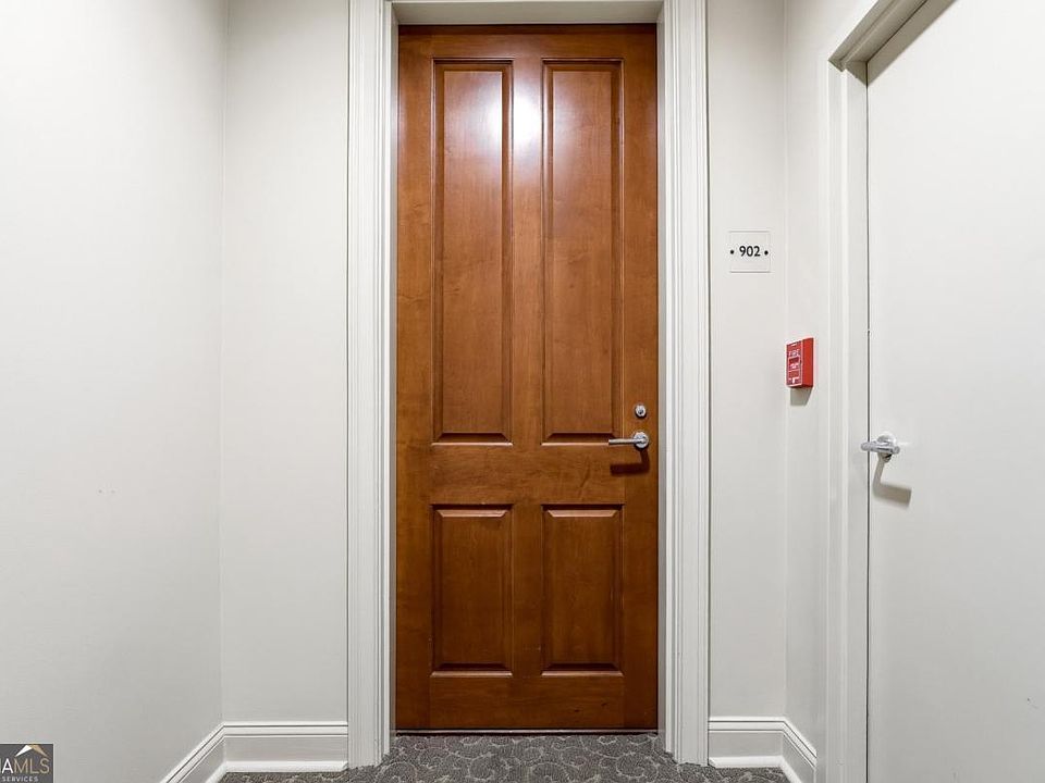 1st image of 2881 Peachtree Rd NE APT 902