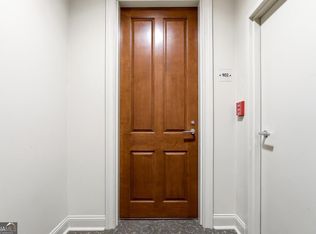 2881 Peachtree Rd NE APT 902, Atlanta, GA 30305