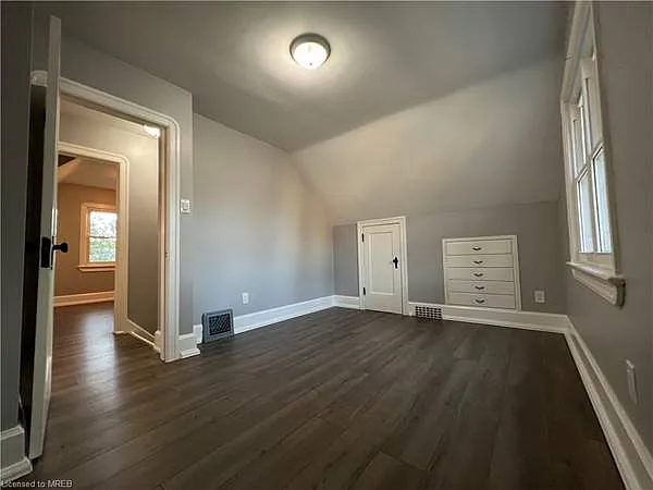 115 Highland Road West Kitchener — Photo 4