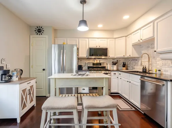3025 22nd St S, Arlington, VA 22204
