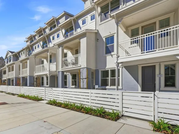 2735 Oak Rd, Walnut Creek, CA 94597