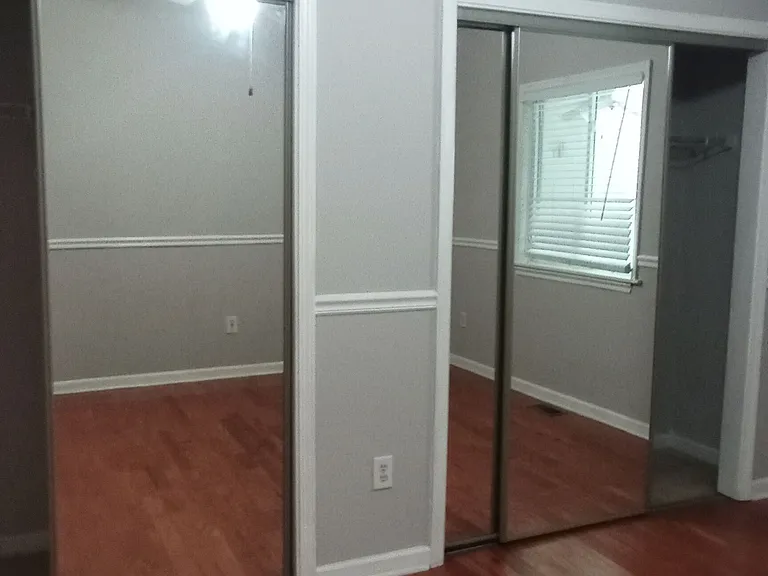 403 Saint Dunstans Ct — Photo 25