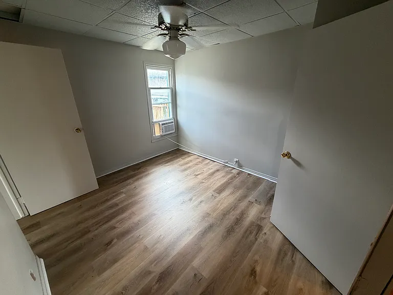 11145 N Saginaw St #1 — Photo 5