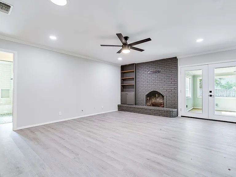 2708 Canyon Creek Dr — Photo 9