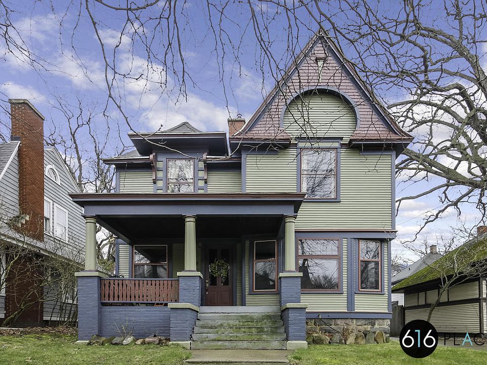 1st image of 812 Fairmount St SE