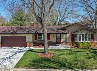 5788 Glen Haven Dr, Greendale, WI 53129