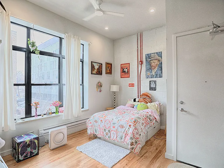 Wicker Park Place- 1504 W. Haddon Ave — Photo 5