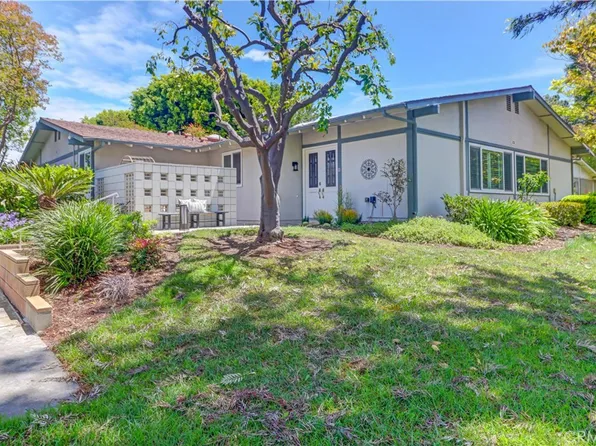 252 Calle Aragon Unit B, Laguna Woods, CA 92637