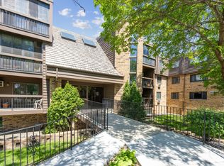 999 41st Ave NE #110NE, Minneapolis, MN 55421