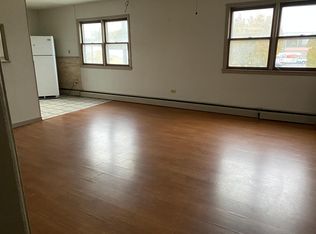 1111 Broadway #B, Chesterton, IN 46304