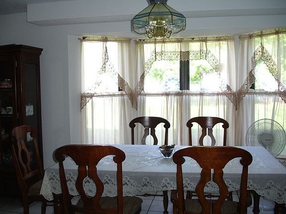3rd image of 4900 Leybourne Dr