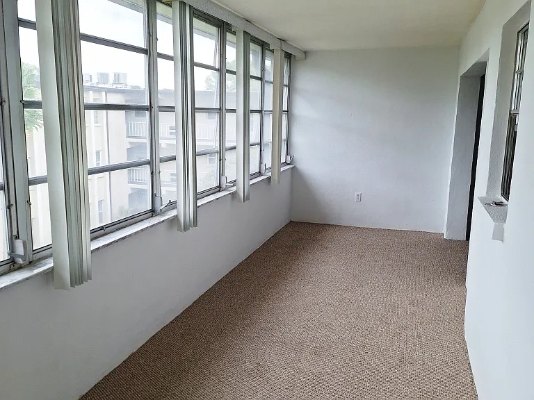 9940 47th Ave N #320 — Photo 25