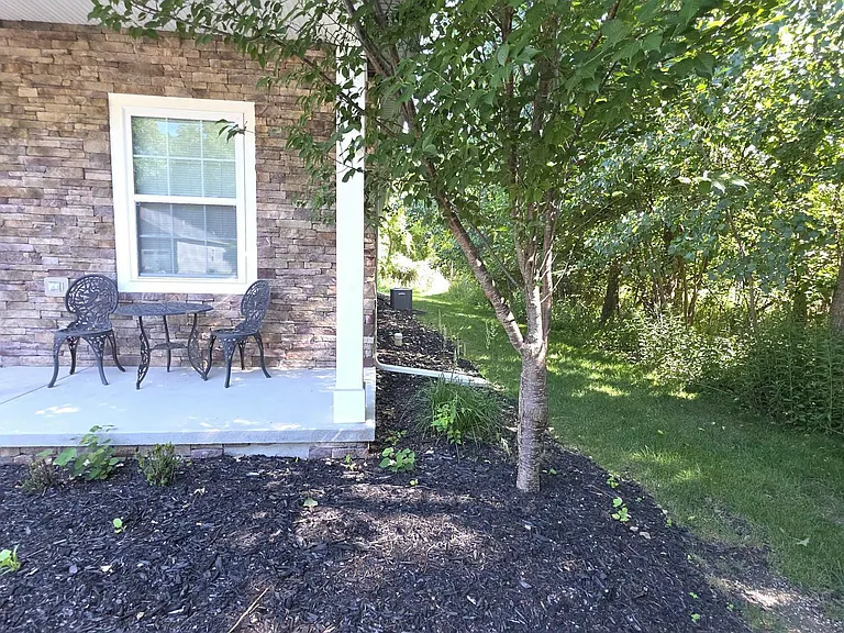 418 W Ellen St — Photo 2
