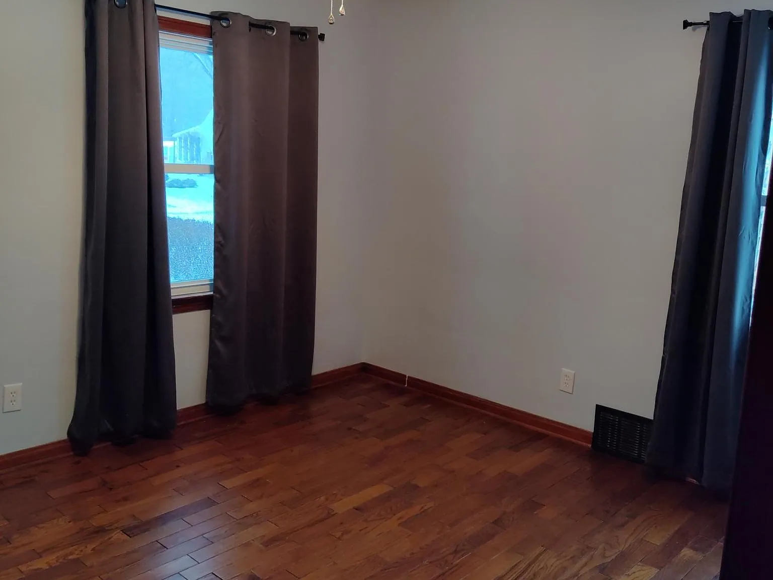 2 bed, 825 sqft, $1,750 — Photo 3