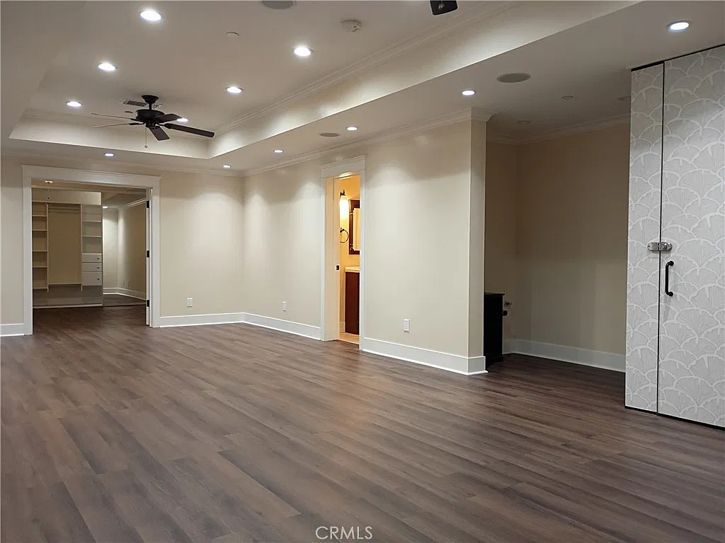 1 bed, 942 sqft, $2,650 — Photo 2