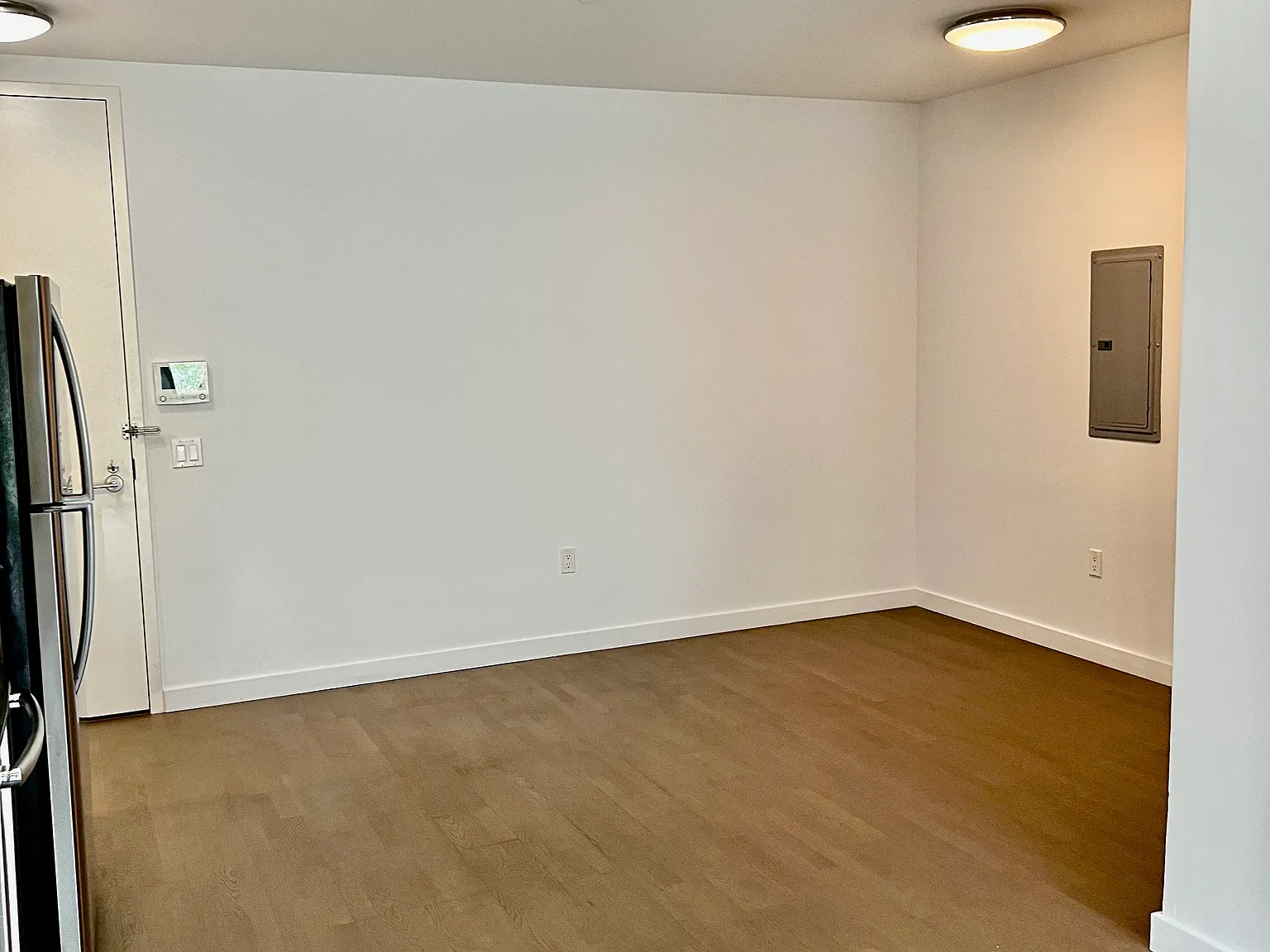 33-01 38th Avenue — Photo 4