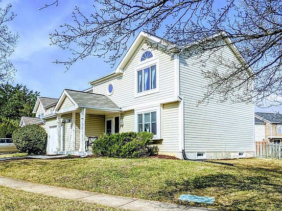 3rd image of 7705 Ivy Oak Dr