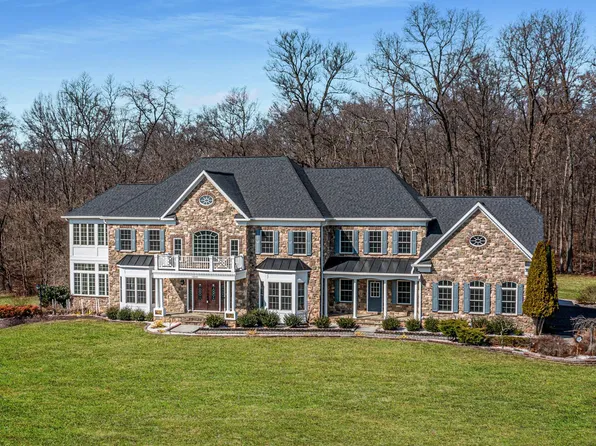 16899 Carmichael Pl, Purcellville, VA 20132