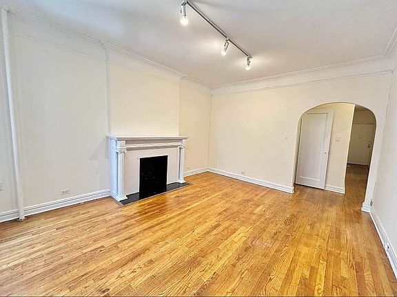 2nd image of 251 W 81st St #4Q