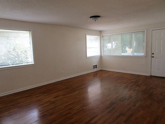 3rd image of 234 S 79th St