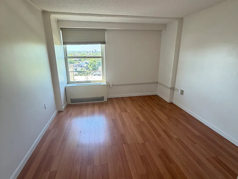 296 Harvard St #6 — Photo 13