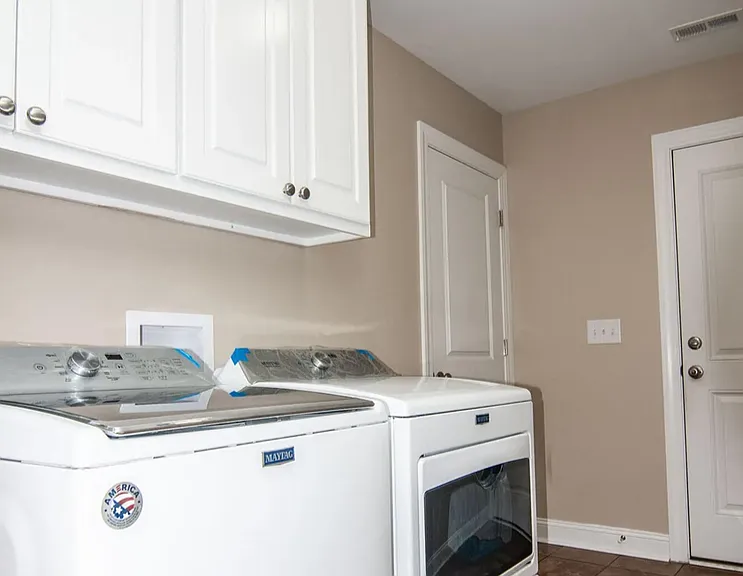 364 Crimson Dr — Photo 11