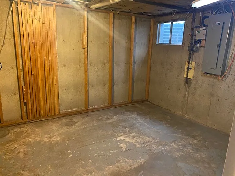 405 Pace St — Photo 10
