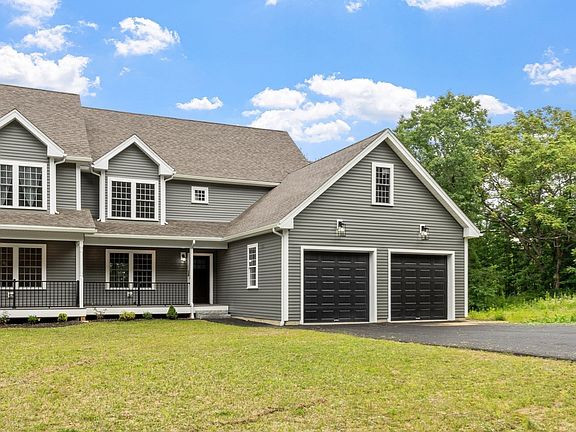 5th image of 72 Cottage Ln Unit B
