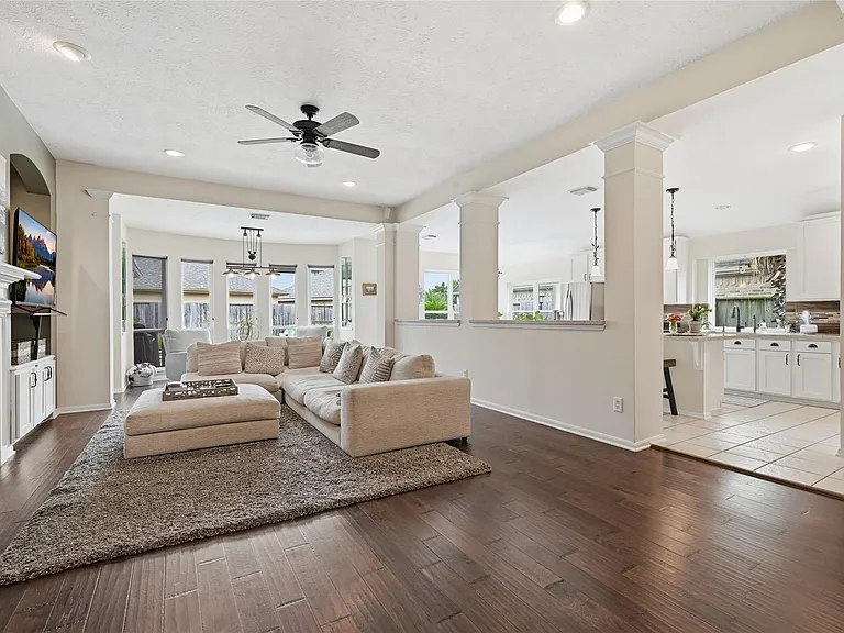 1010 Bringewood Chase Dr — Photo 15
