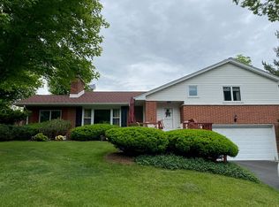 4603 North Ct, Crystal Lake, IL 60012