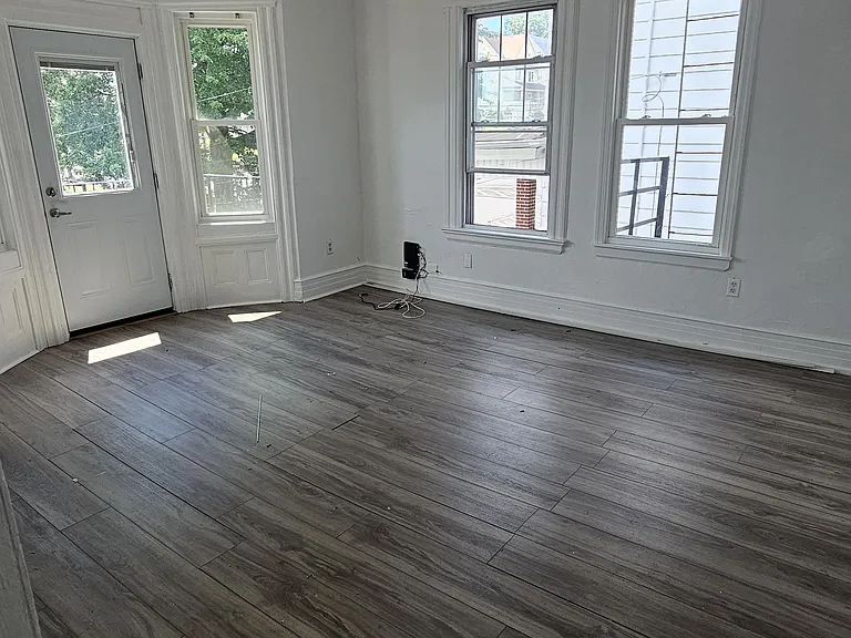 199 Grafton Ave #2 — Photo 2