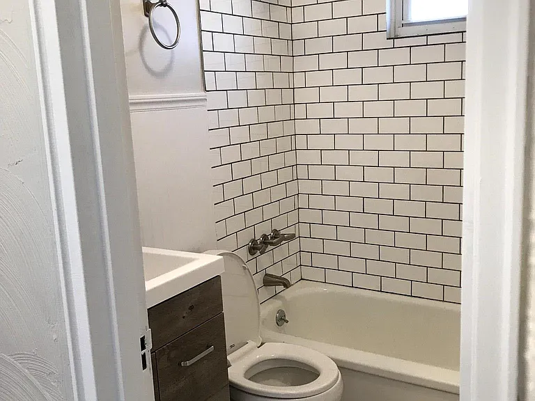 606 Ridgemont Dr — Photo 6