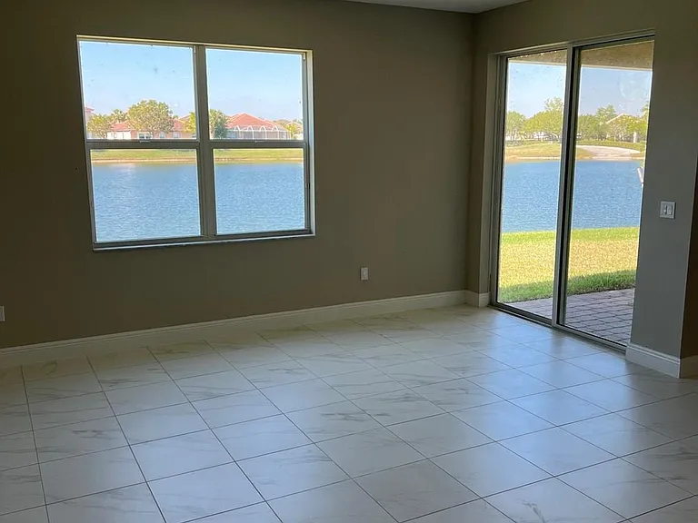 2751 NW Treviso Cir — Photo 38