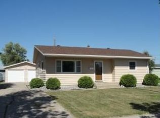 1708 11th Ave N, Moorhead, MN 56560