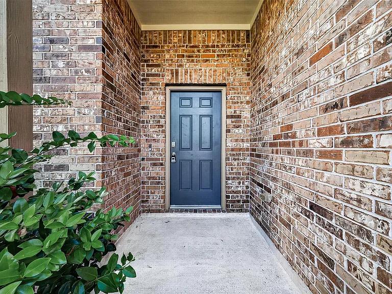 21522 Autumn Summit St — Photo 4
