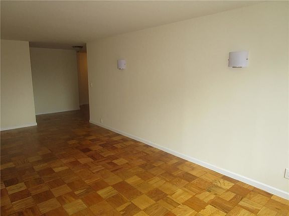 4th image of 250 E 63rd St APT 1111