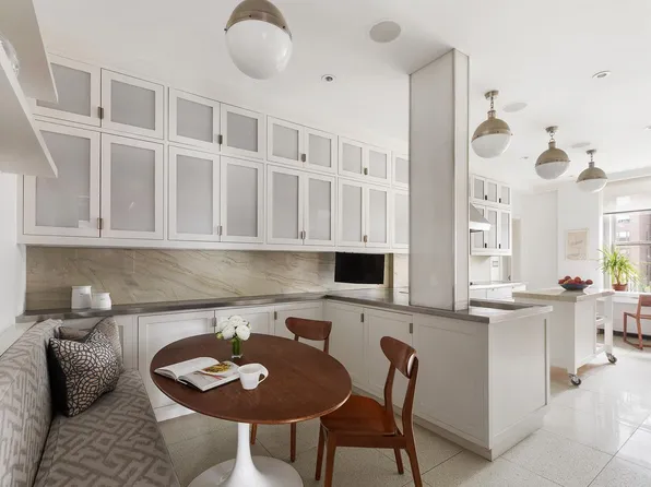 45 East 82nd Street image 7 of 18