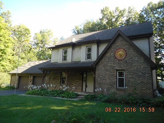 2nd image of 2449 W Lynn Ln