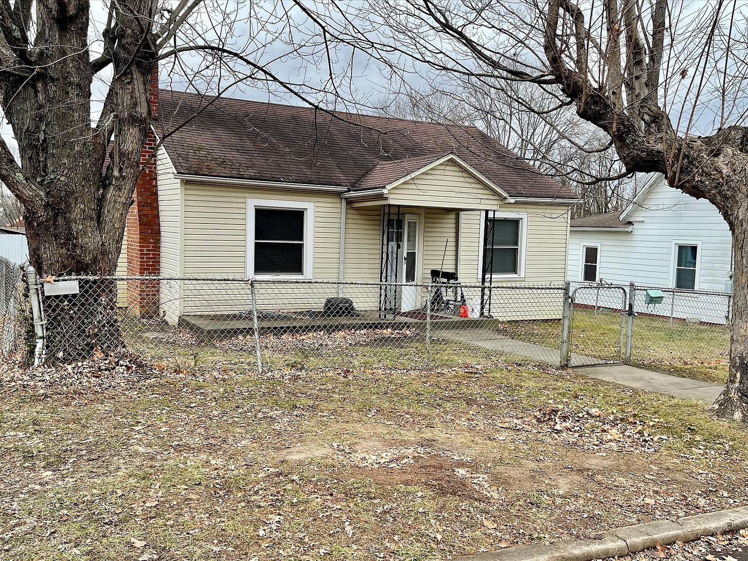 307 E Poplar St, Johnson City, TN 37601 | Zillow