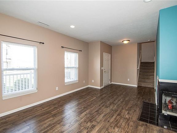 5th image of 12175 Bubbling Brook Dr Unit 900