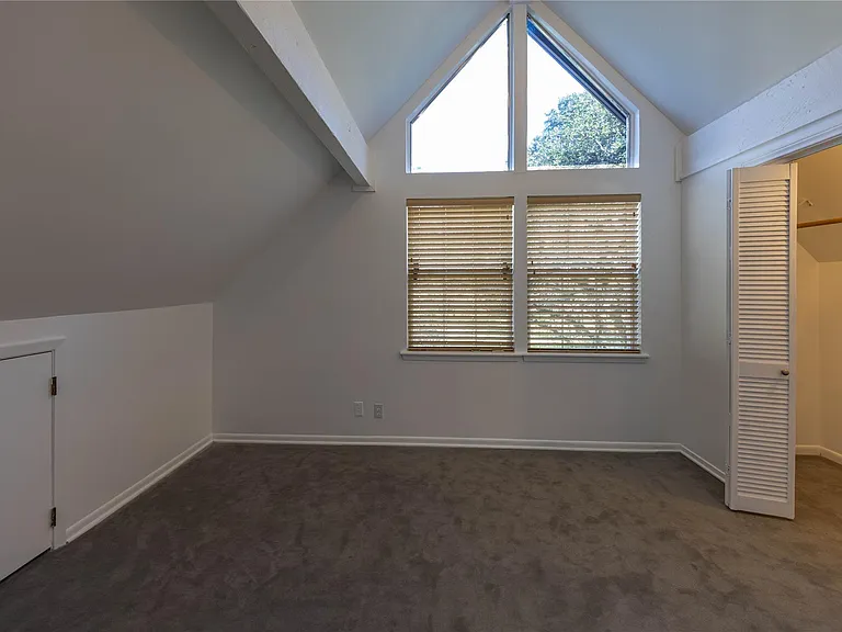 22 Stonehouse Cir — Photo 20
