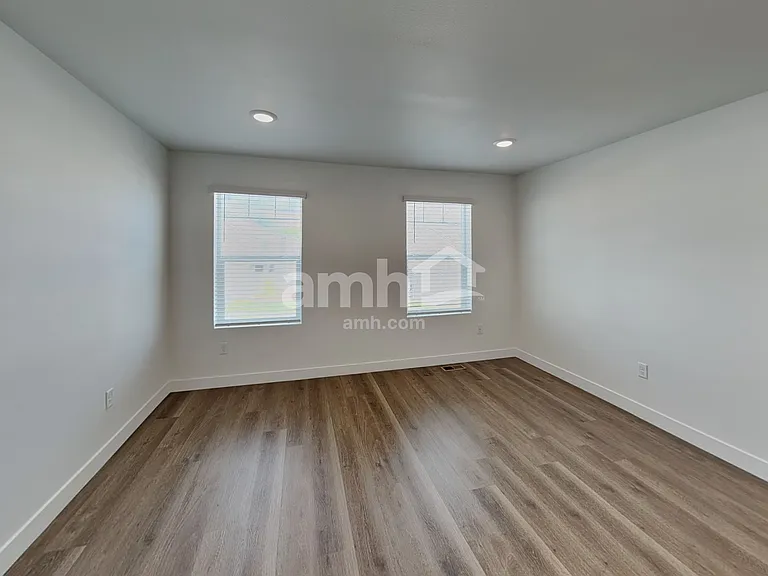 4816 85th Dr NE — Photo 11