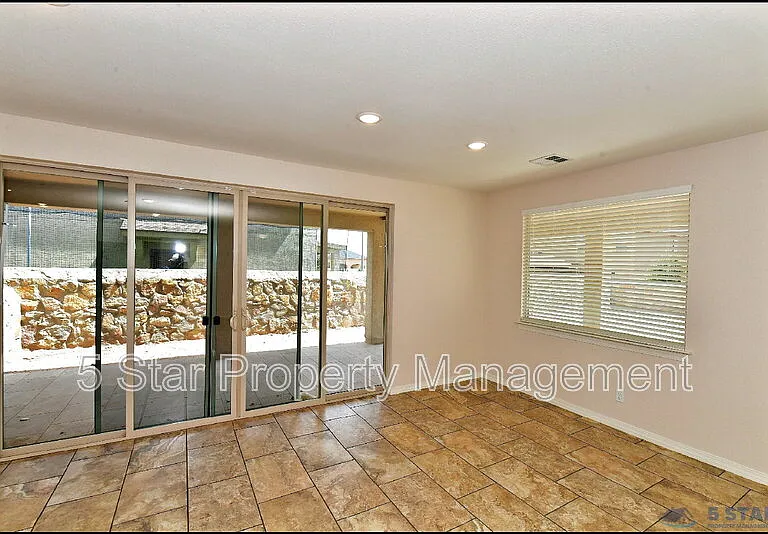 2840 Tierra De Moyo Pl — Photo 11